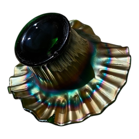 Fenton Iridescent Glass Art Bowl / Hat w/ crimped edge gold green holly & berry - Picture 7 of 11